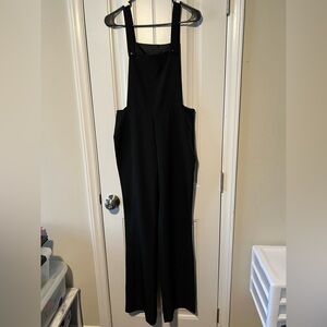 NWOT! Romeo & Juliet Couture Black Jumpsuit
